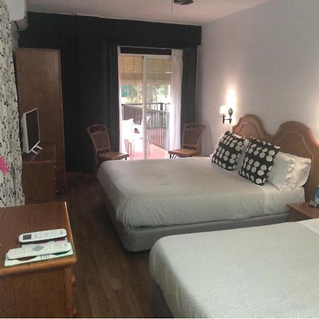 Hostal Victoria Altura エクステリア 写真
