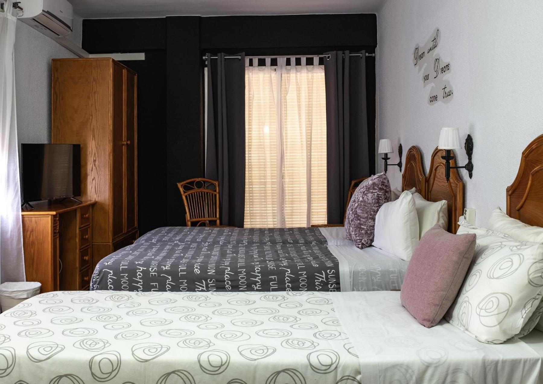 Hostal Victoria Altura エクステリア 写真